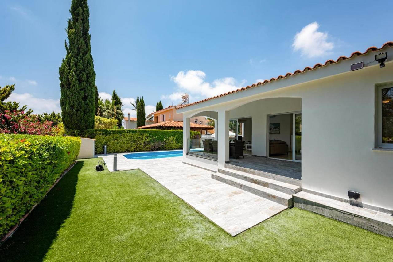 קורל ביי Bungalow Mikaella By Ezoria Villas מראה חיצוני תמונה