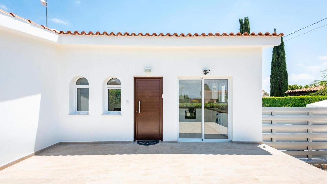 קורל ביי Bungalow Mikaella By Ezoria Villas מראה חיצוני תמונה