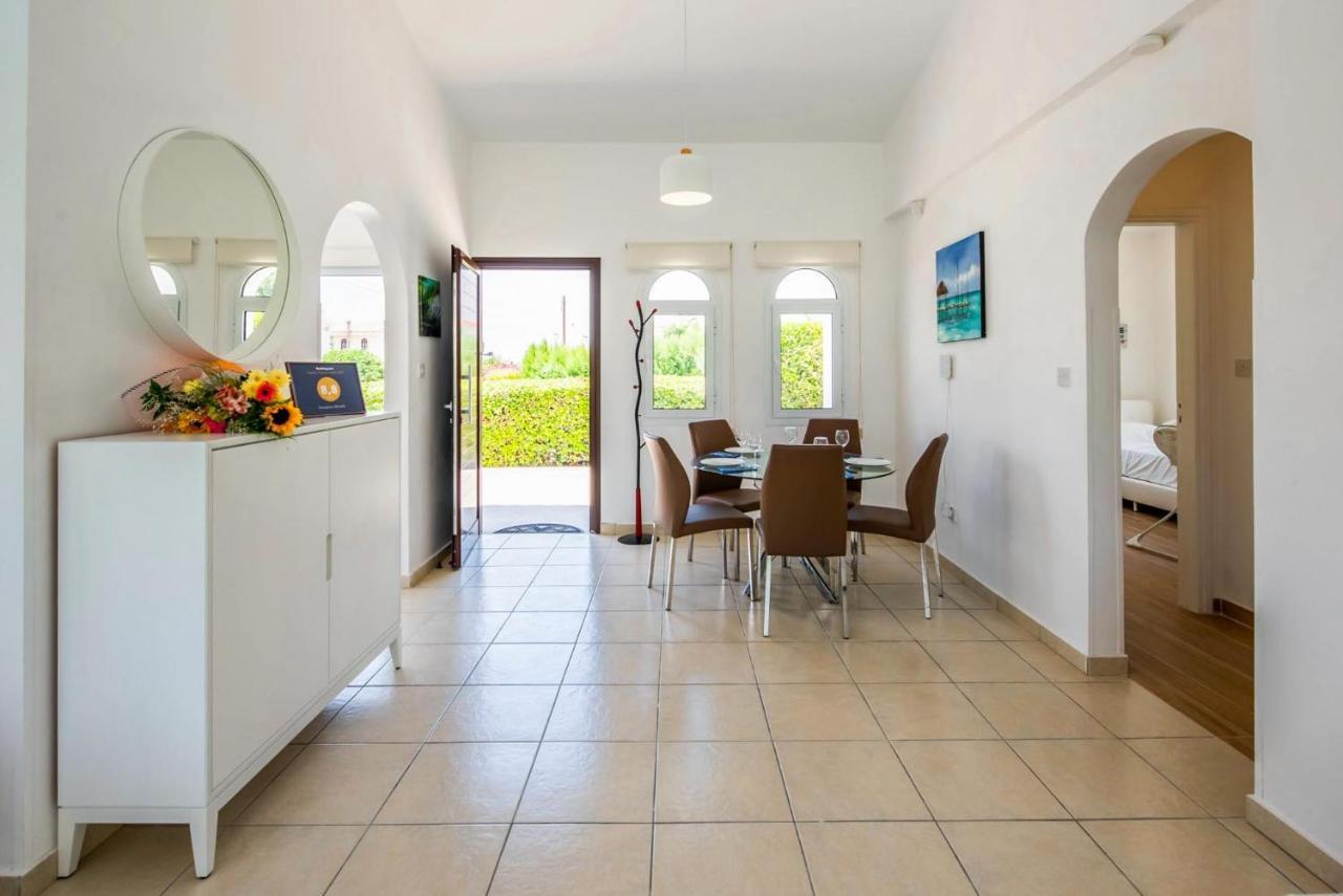 קורל ביי Bungalow Mikaella By Ezoria Villas מראה חיצוני תמונה