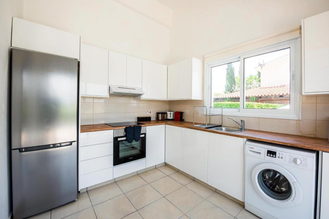קורל ביי Bungalow Mikaella By Ezoria Villas מראה חיצוני תמונה