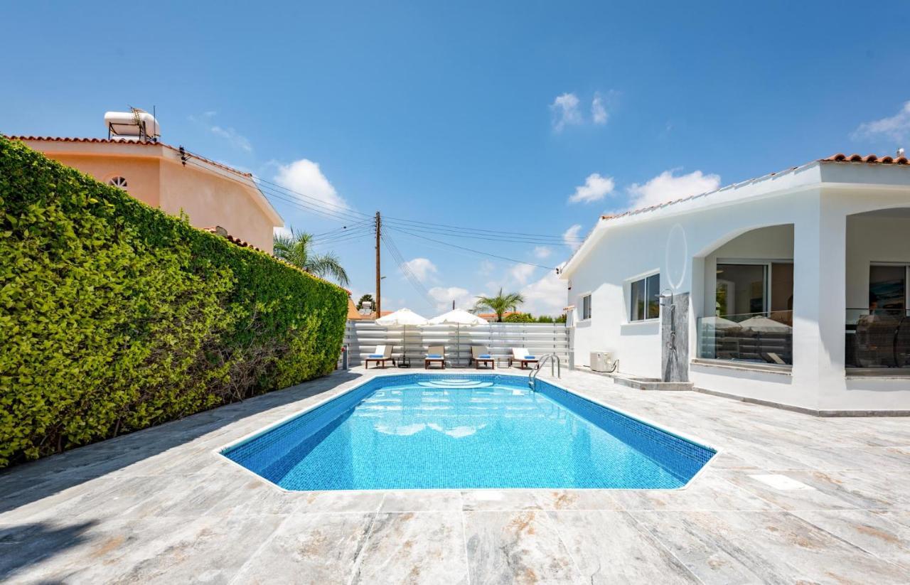 קורל ביי Bungalow Mikaella By Ezoria Villas מראה חיצוני תמונה