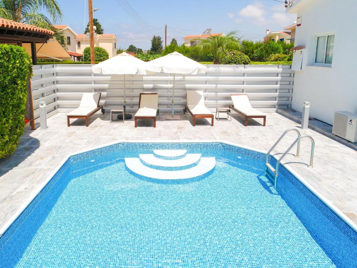 קורל ביי Bungalow Mikaella By Ezoria Villas מראה חיצוני תמונה