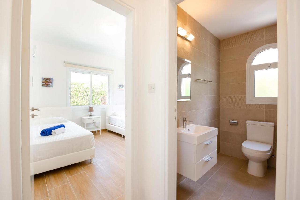 קורל ביי Bungalow Mikaella By Ezoria Villas מראה חיצוני תמונה