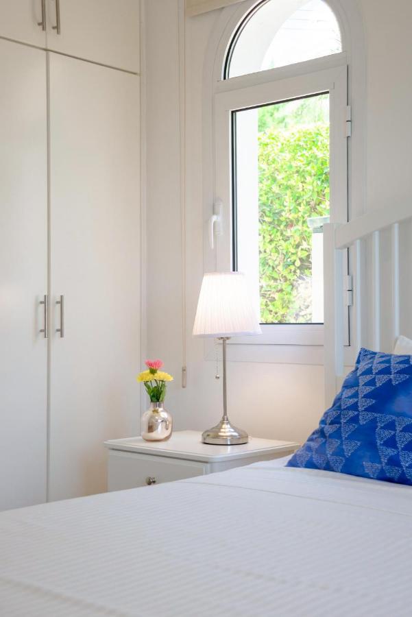 קורל ביי Bungalow Mikaella By Ezoria Villas מראה חיצוני תמונה